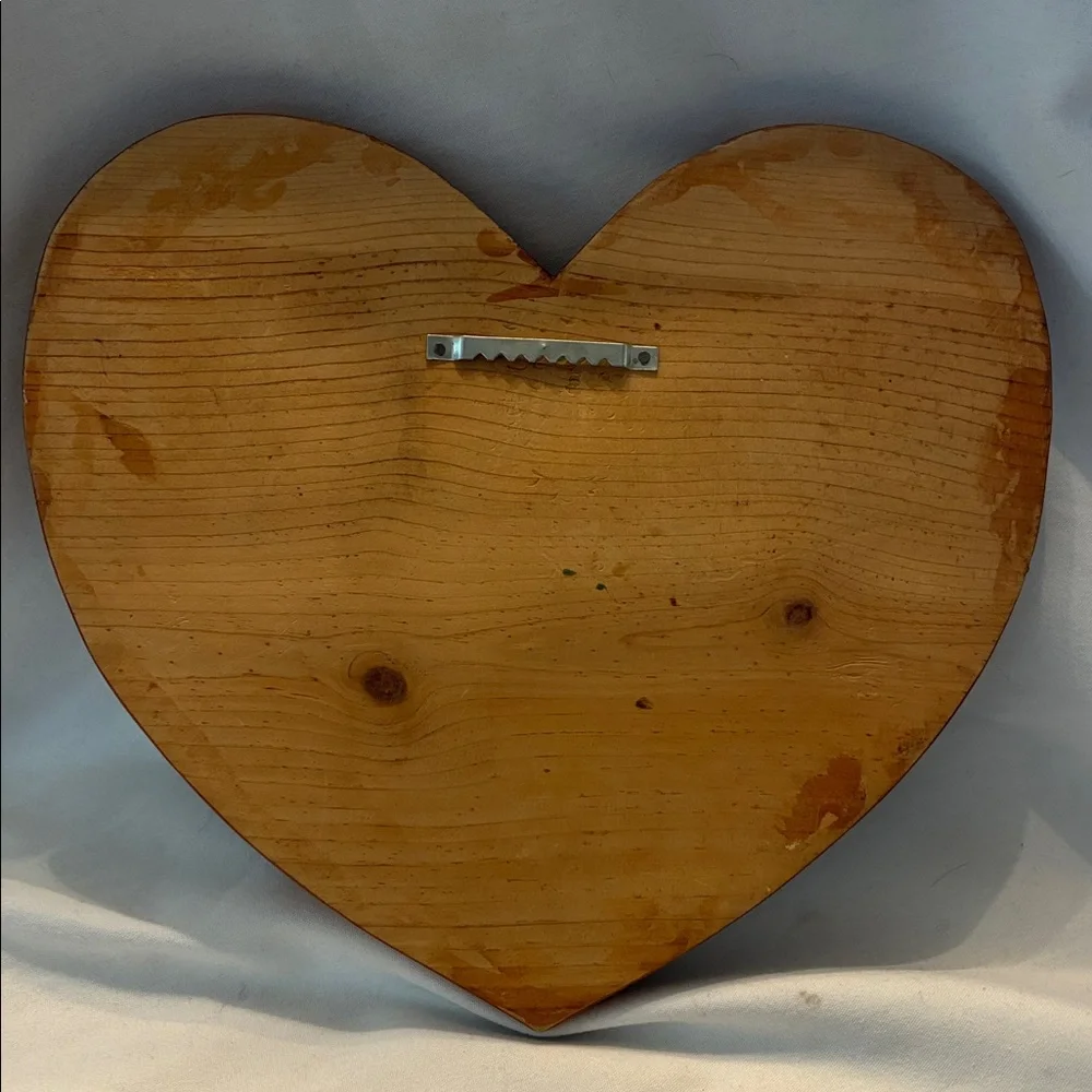 Wooden Wall Coat Hanger VTG Scandinavian-style folk art pyrography Heart Shaped